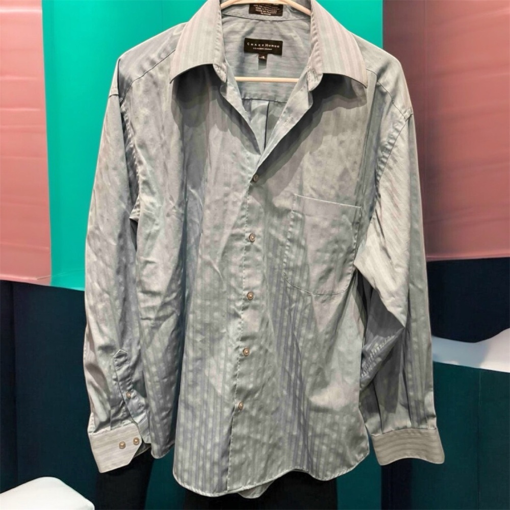 Elegant Men's Light Dress Shirt size 34-35